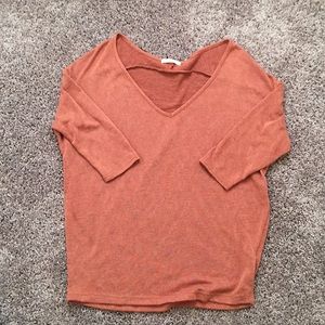 1/2 to 3/4 sleeve top!